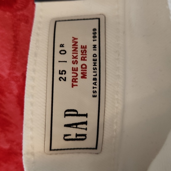 NWT GAP True Skinny Mid Rise Jeans - Picture 7 of 10